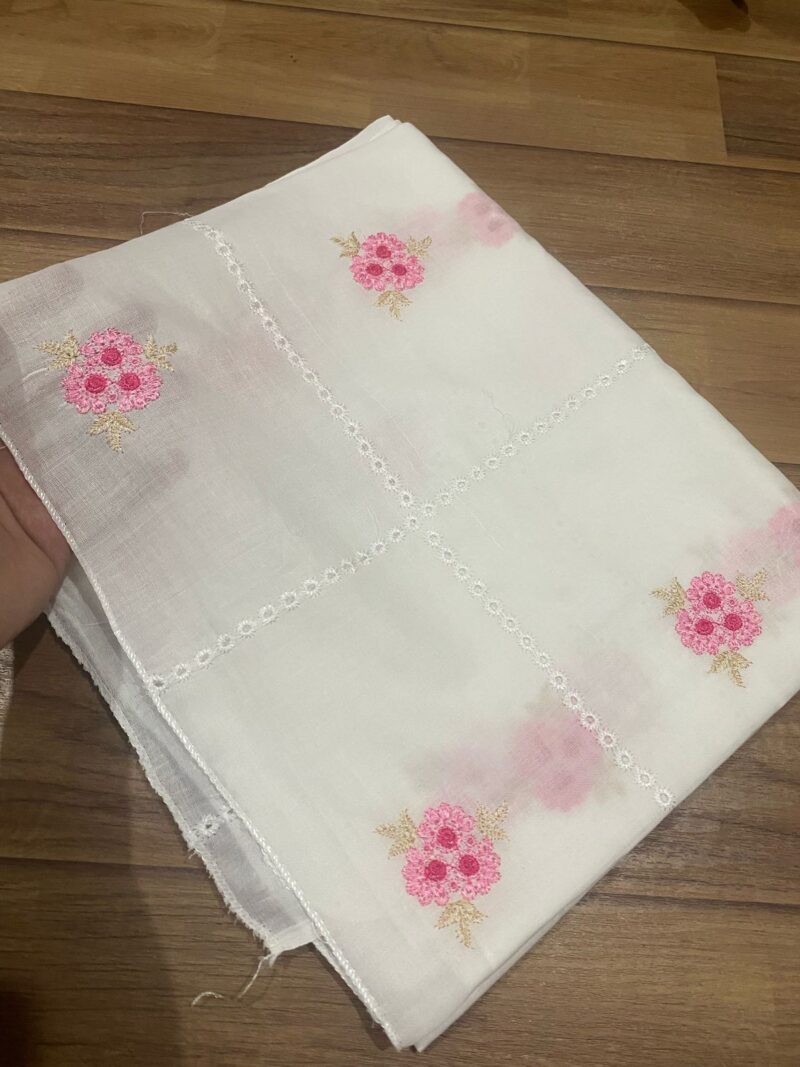 BOOTI EMBROIDERED LAWN CHADAR!