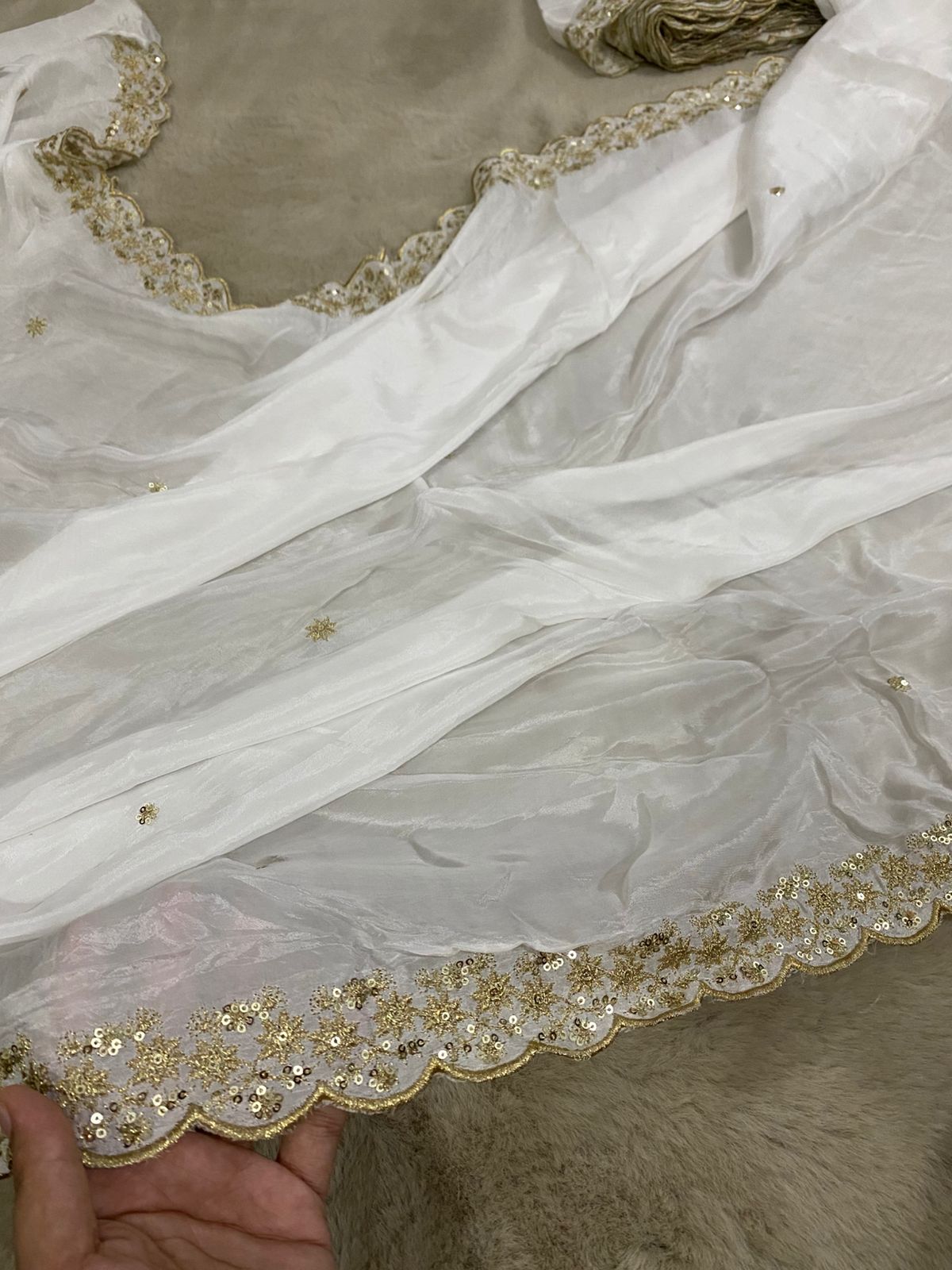 Medium Silk Embroidered Dupatta – Dyeable | 2.75 Yards