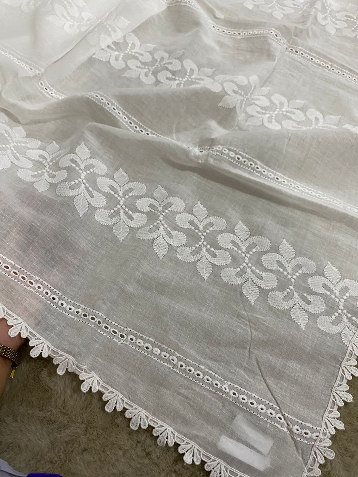 Premium Lawn Chikankari Lace Chadar – 2.5 Yards