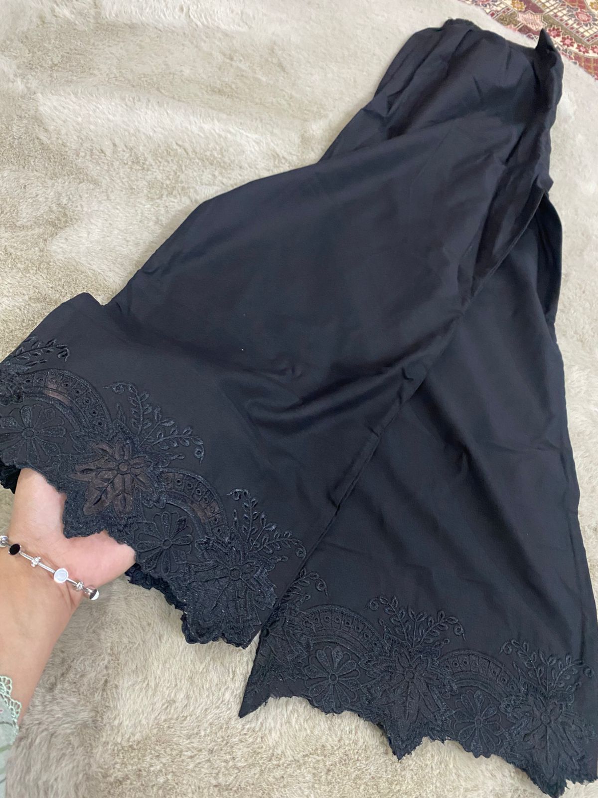 Chikankari Embroidered Culottes – Scalloped Lace Hem
