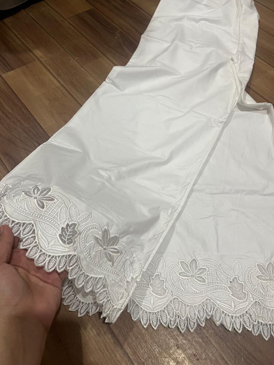 Chikankari Embroidered Culottes – Scalloped Lace Hem