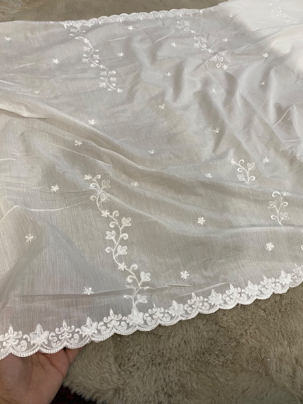 Voile Lawn Embroidered Dupatta – Dyeable