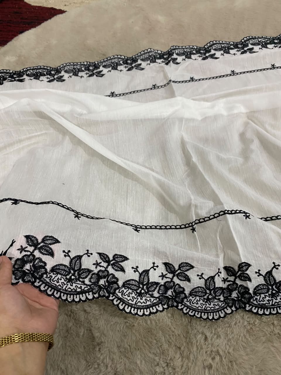 Voile Lawn Embroidered Dupatta –