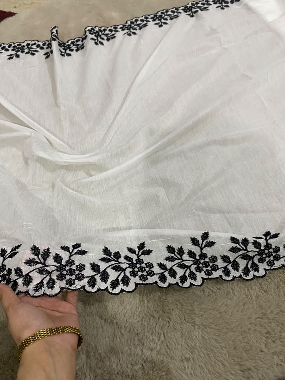 Voile Lawn Embroidered Dupatta –