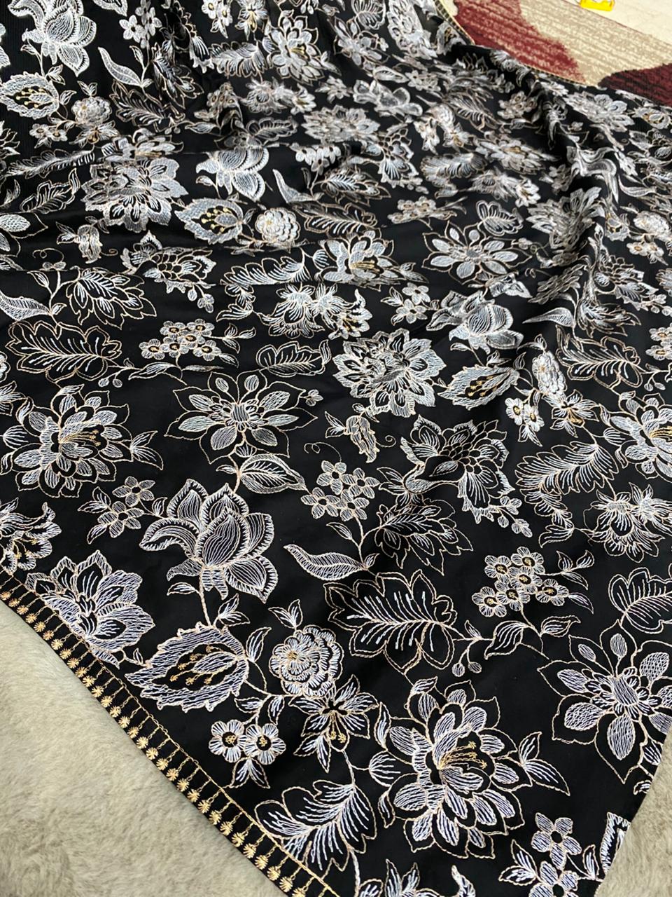 Gulistan Lawn Heavy Embroidered Chadar