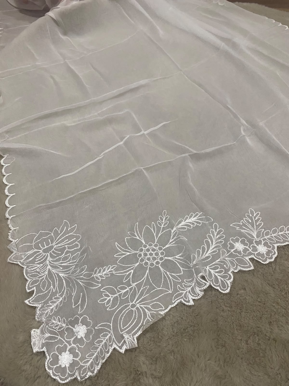 Chiffon Four-Side Scalloped Cutwork Dupatta – 2.75 Yards (Dyeable)