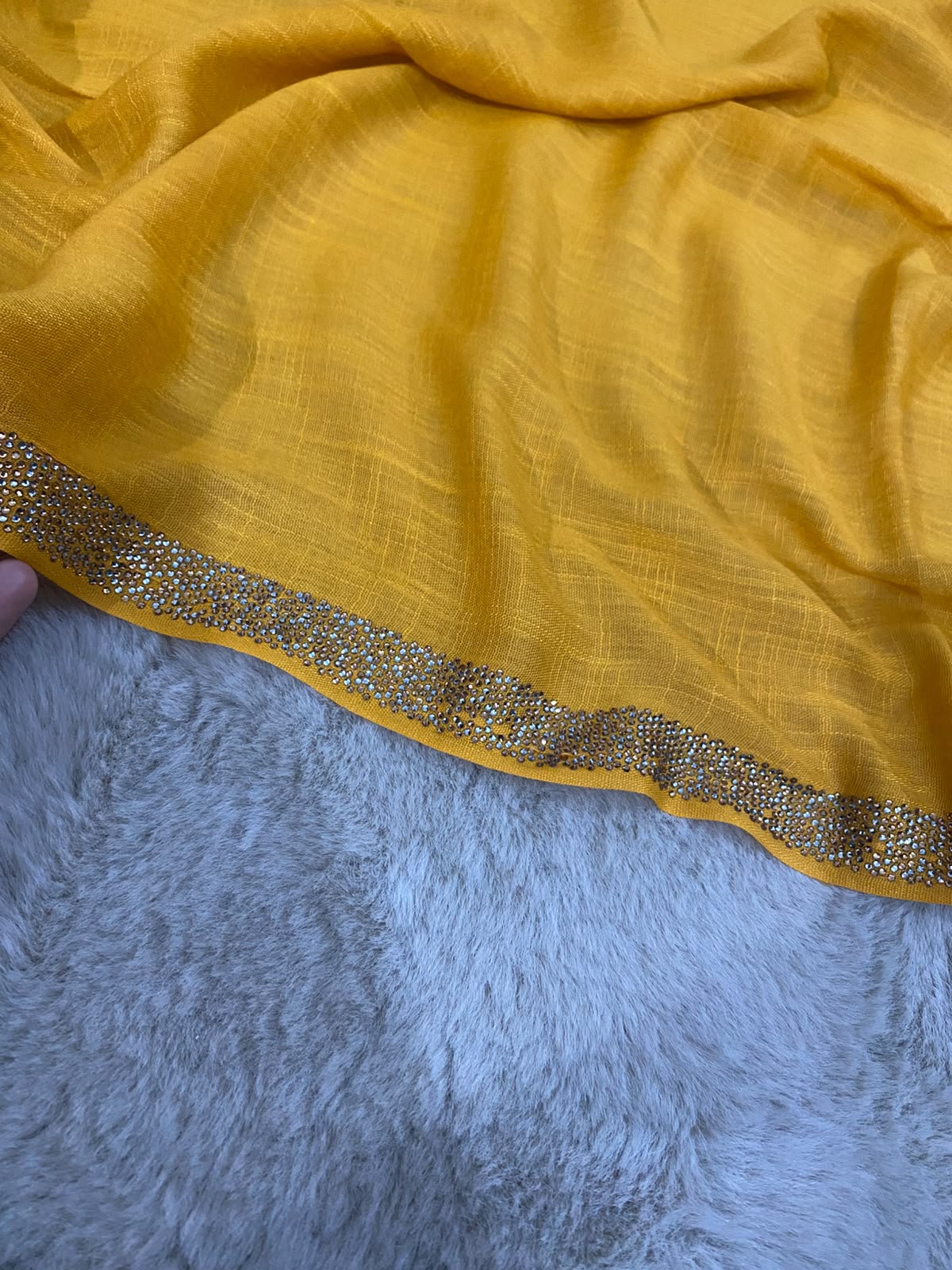 Lumière Collection – Turkish Lawn Stone Head Border Hijab