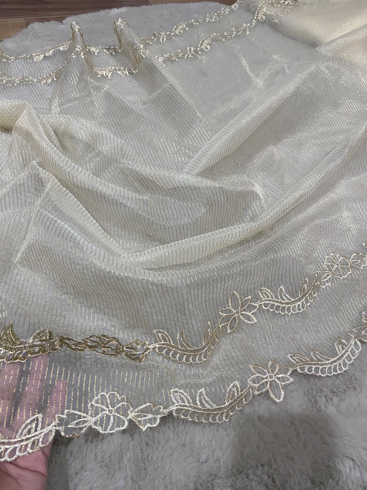 Self Knit Organza Dupatta