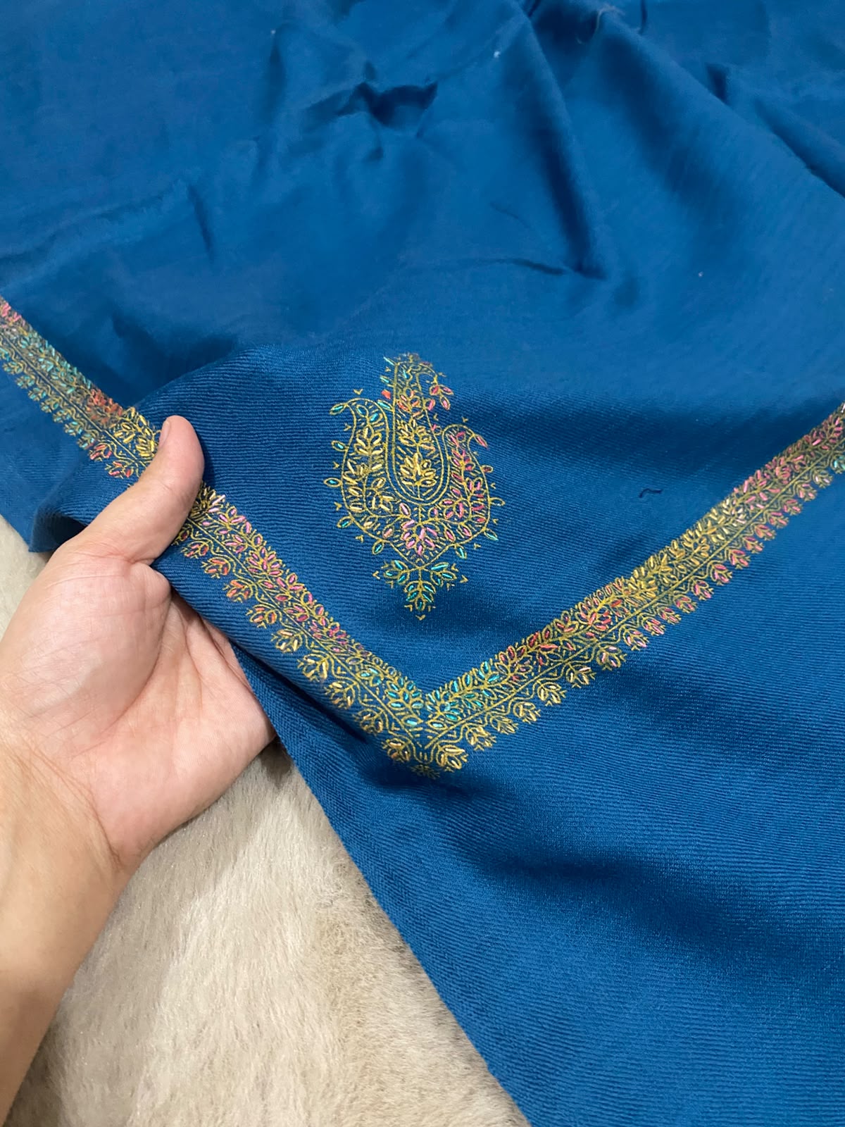 Sui Embroidered & Block Printed Pashmina Shawl