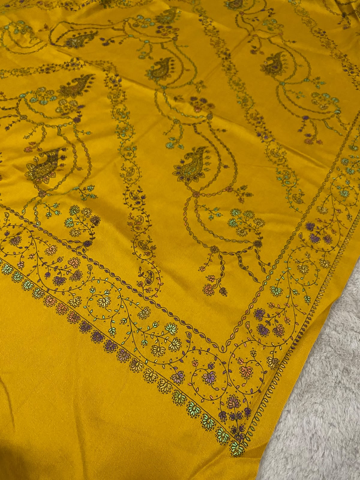 Sui Embroidered & Block Printed Pashmina Shawl