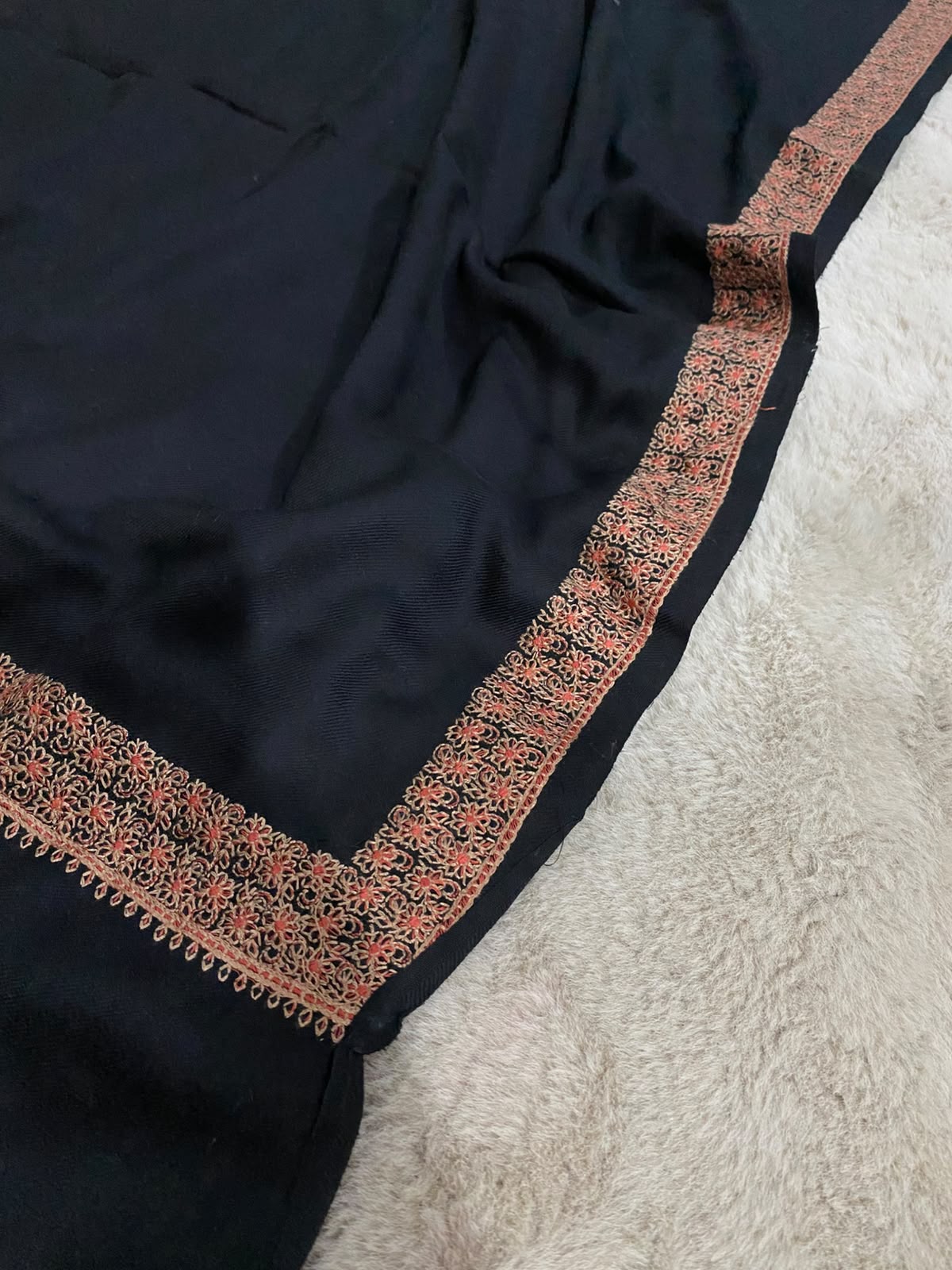 Flora Border Pashmina Shawl
