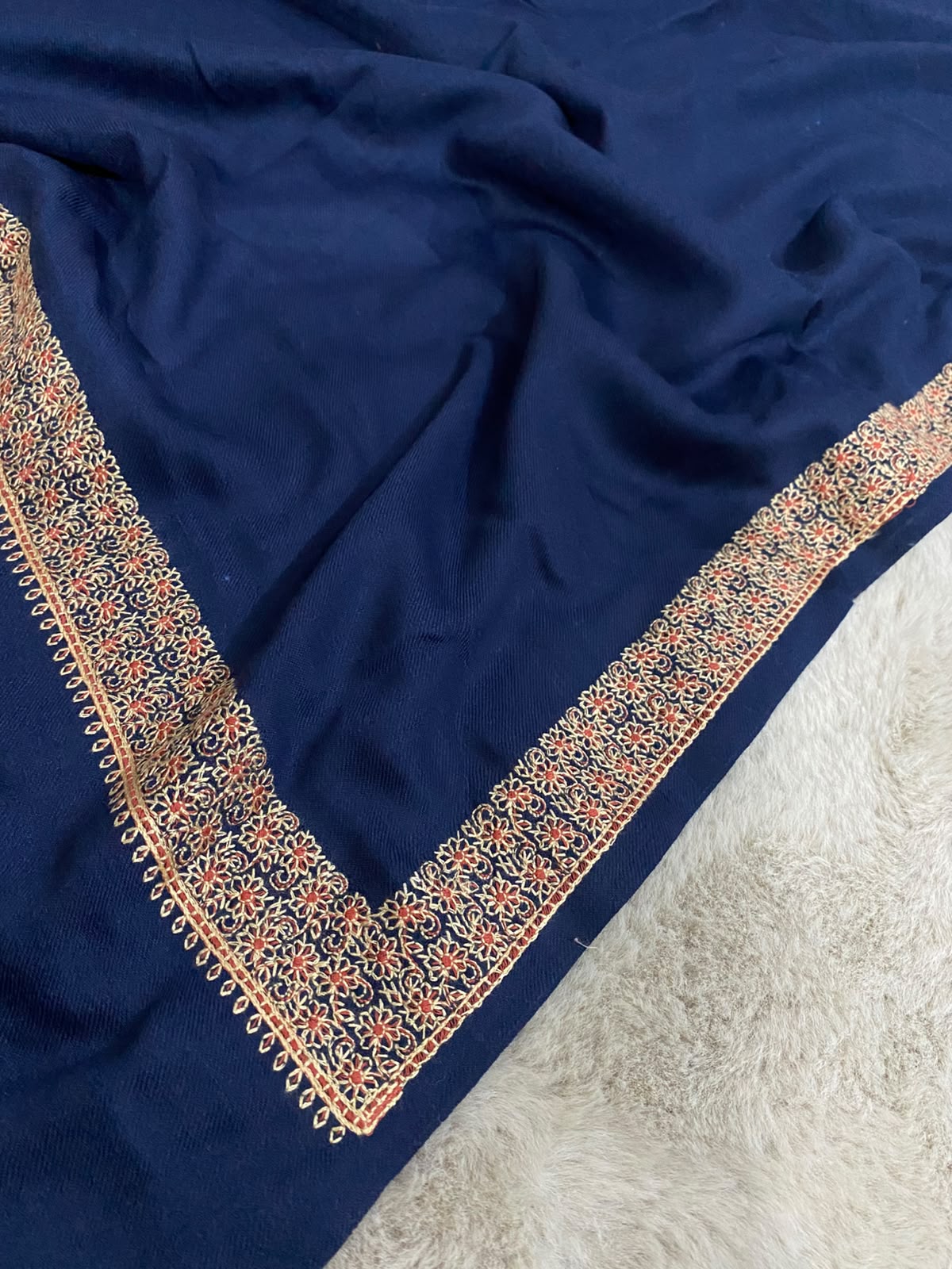 Flora Border Pashmina Shawl