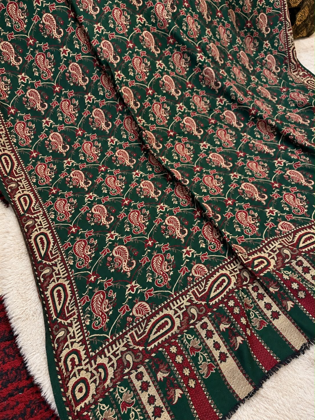 Royal Paisley Pashmina Shawl ✨
