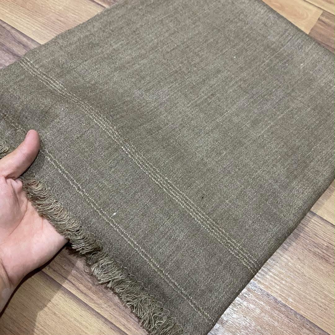 Pure Lamb Wool Gents Shawl | Timeless Elegance