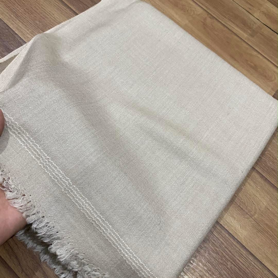 Pure Lamb Wool Gents Shawl | Timeless Elegance