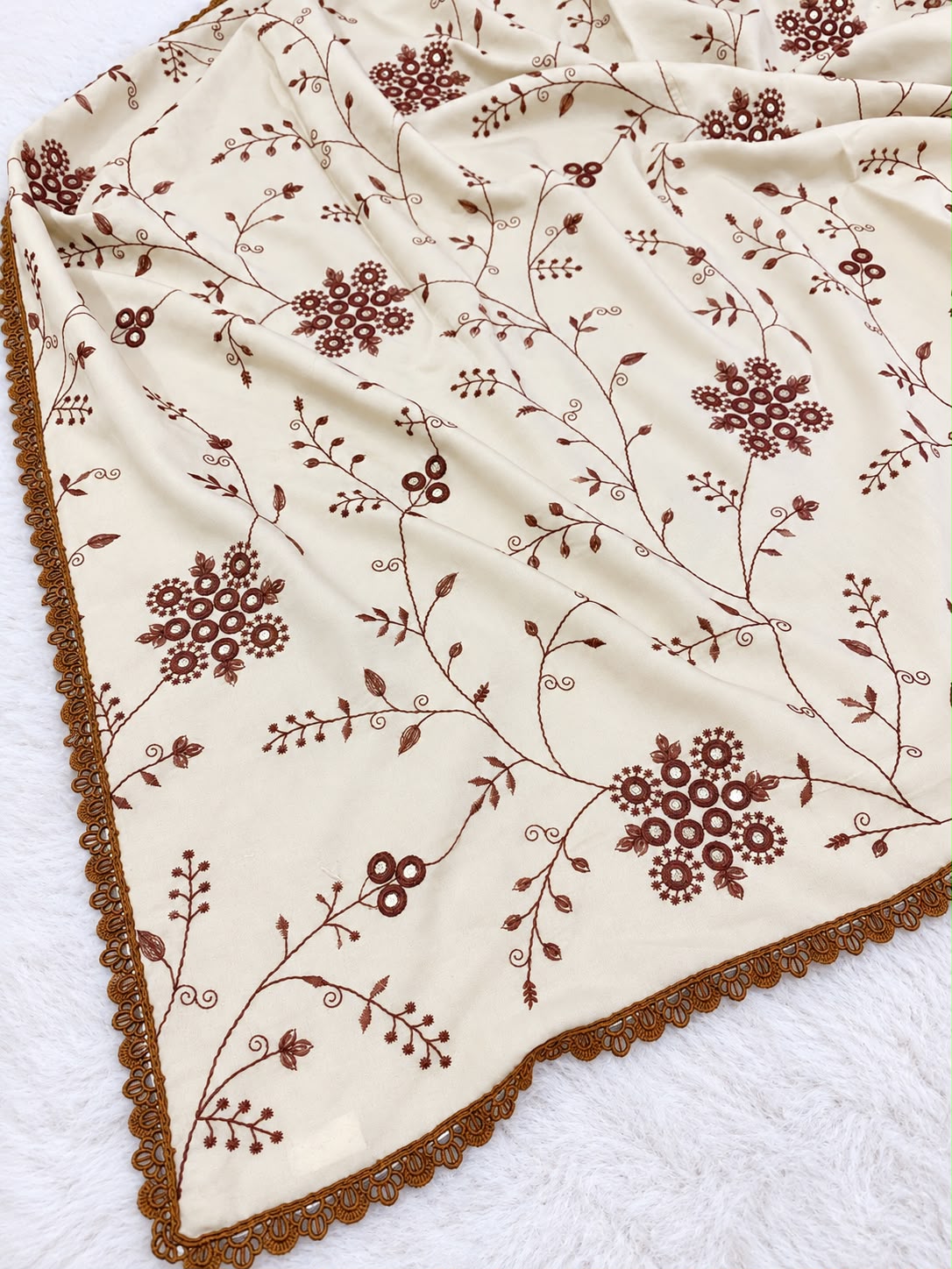 Luxury Heavy Embroidered Lawn Chadar with Lace
