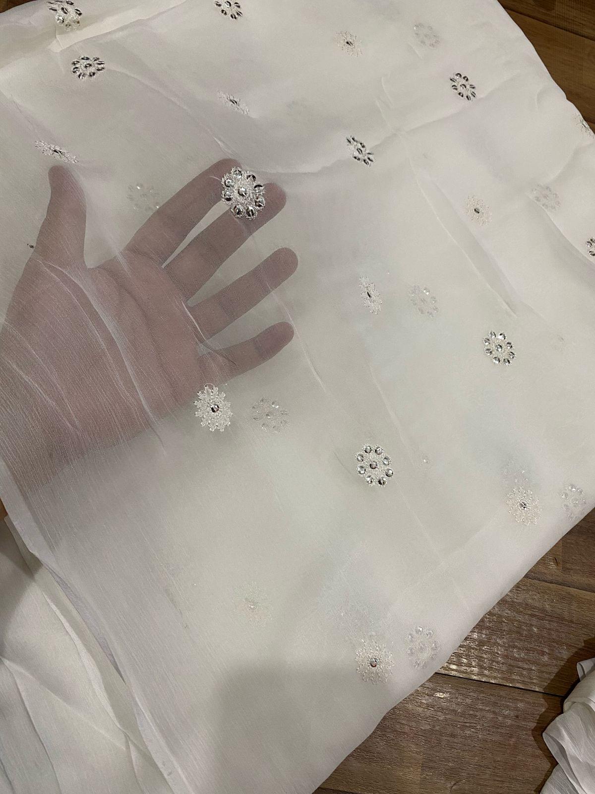 PURE CHIFFON SILVER SITARA ARTICLES