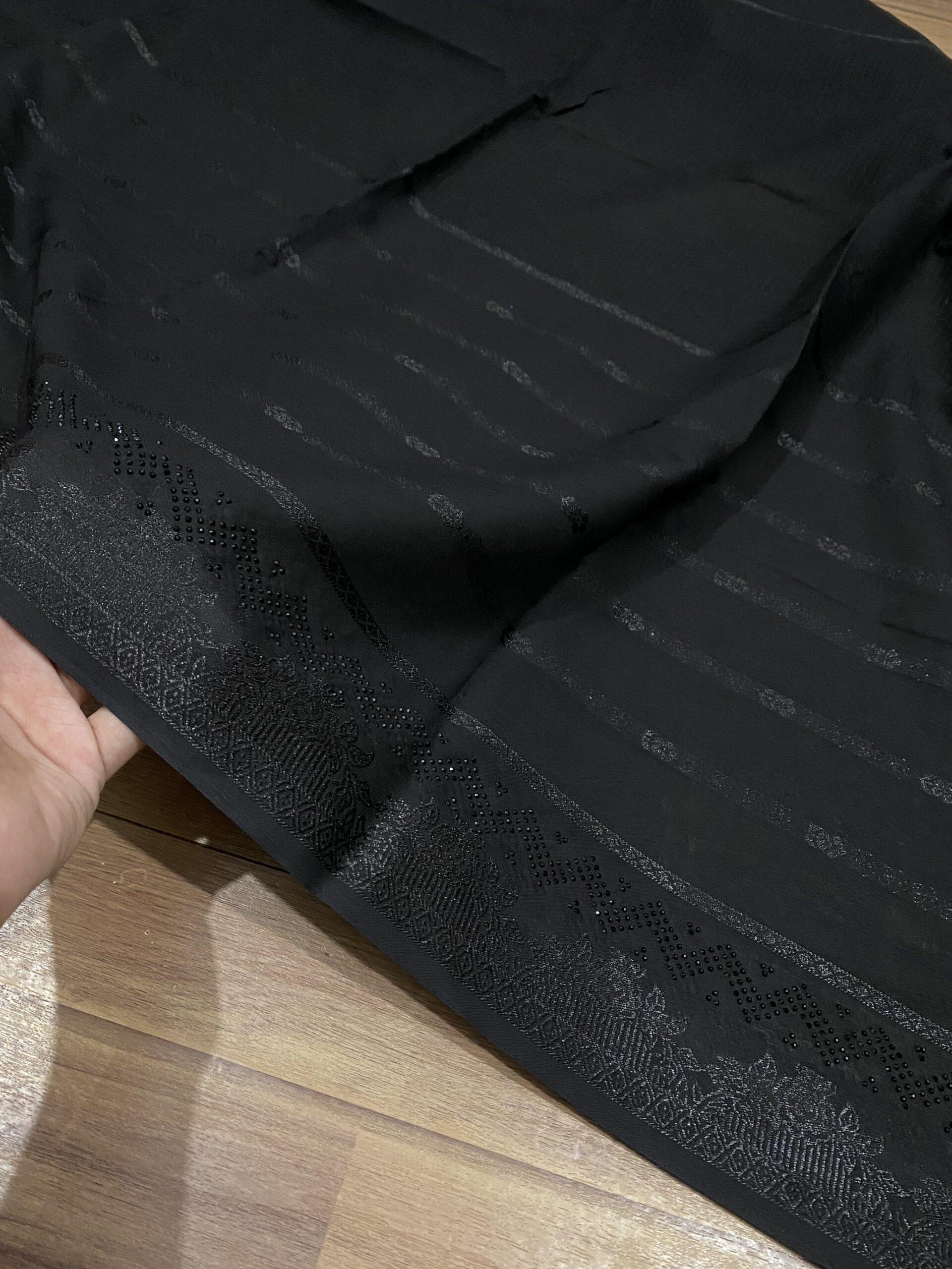 STONEWORK TARKASHI LAWN CHADAR