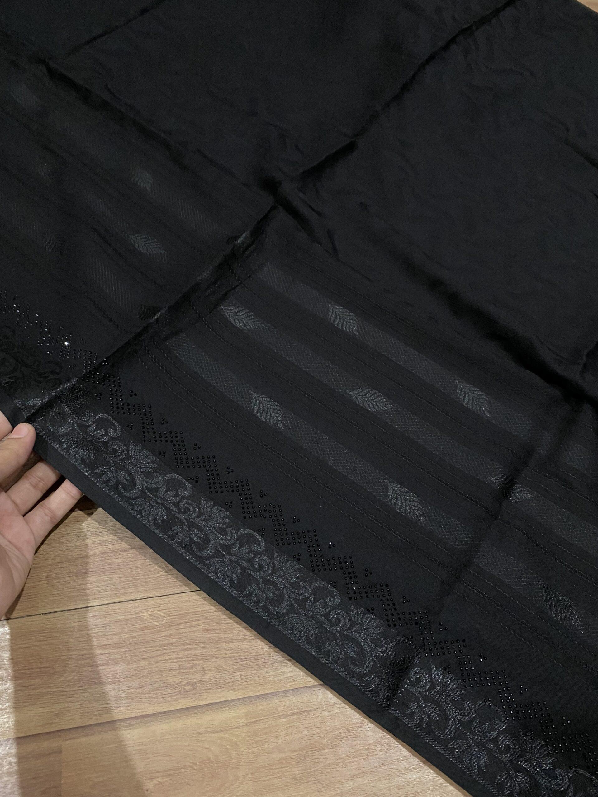 STONEWORK TARKASHI LAWN CHADAR