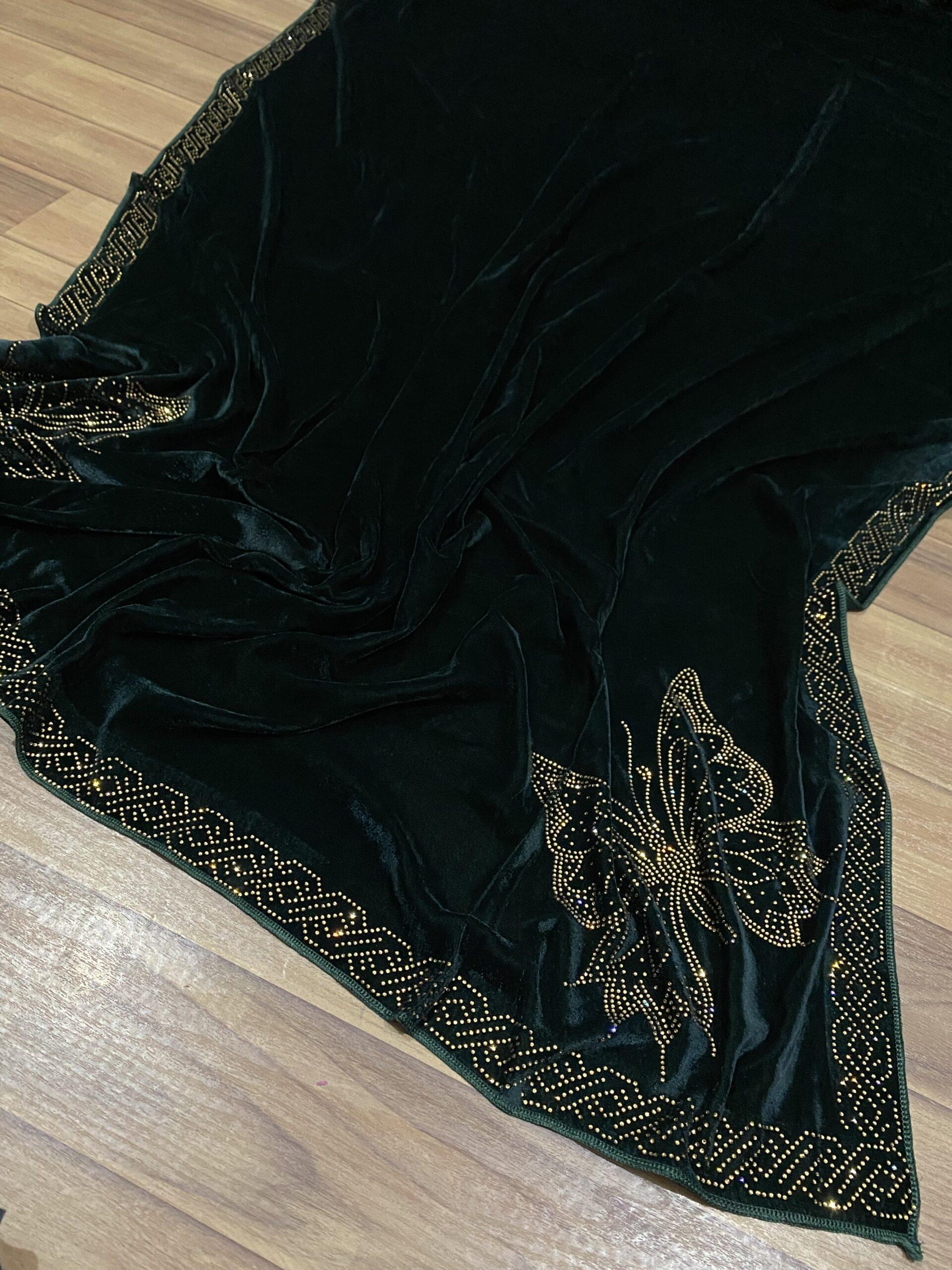 Velvet stonework shawl